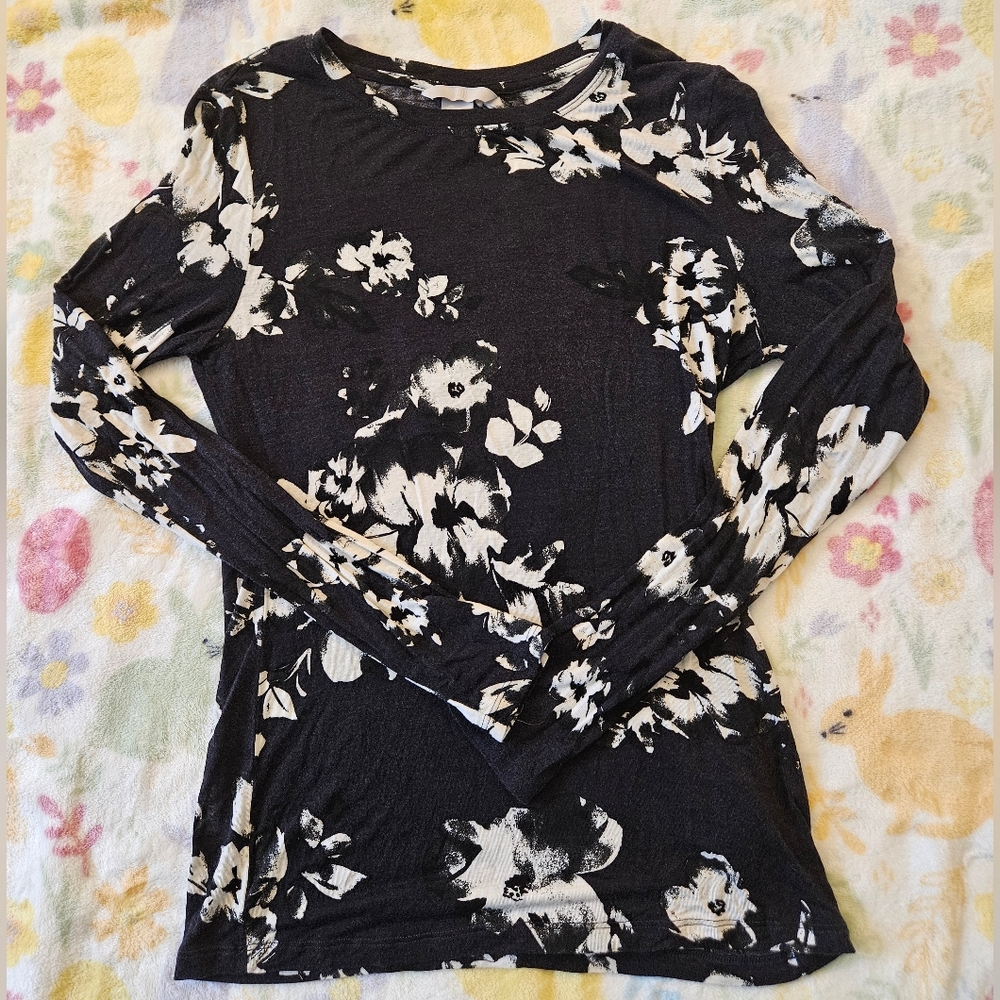 H&M Dark Purple and White Floral Long Sleeve Top
